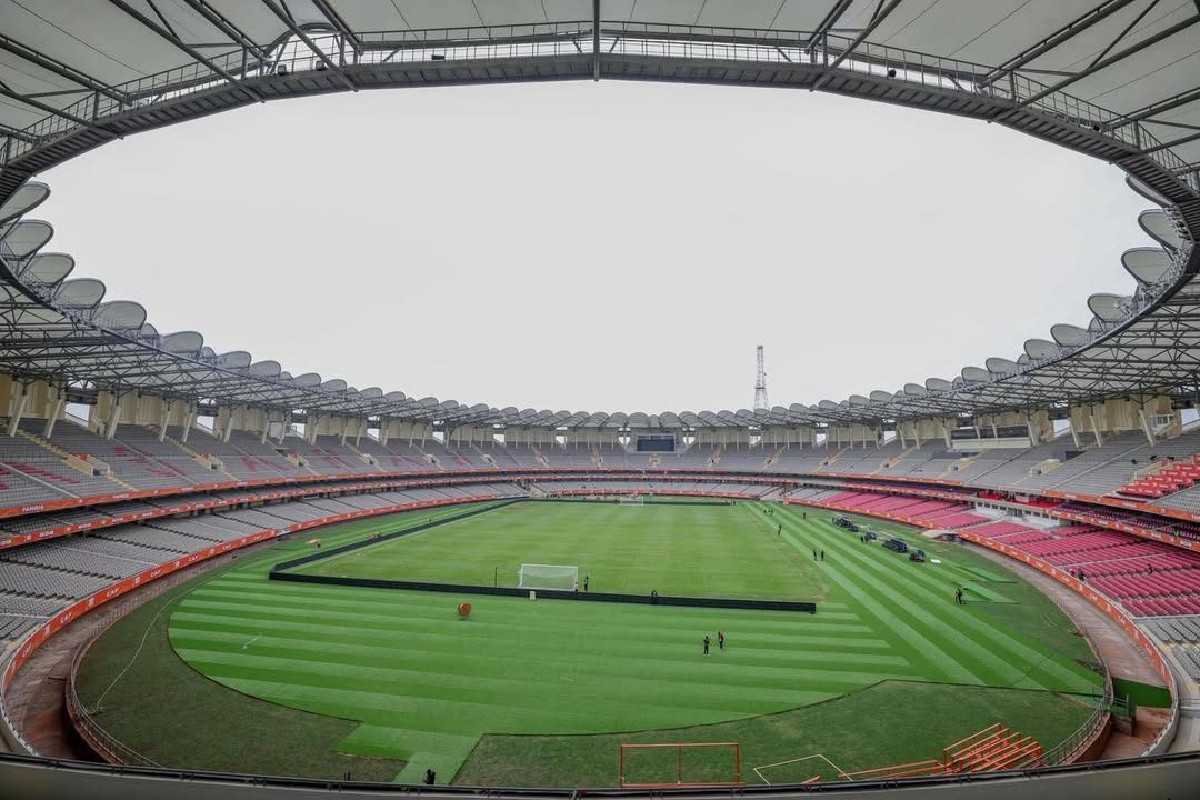 les-travaux-avancent-au-stade-kasarani-au-kenya