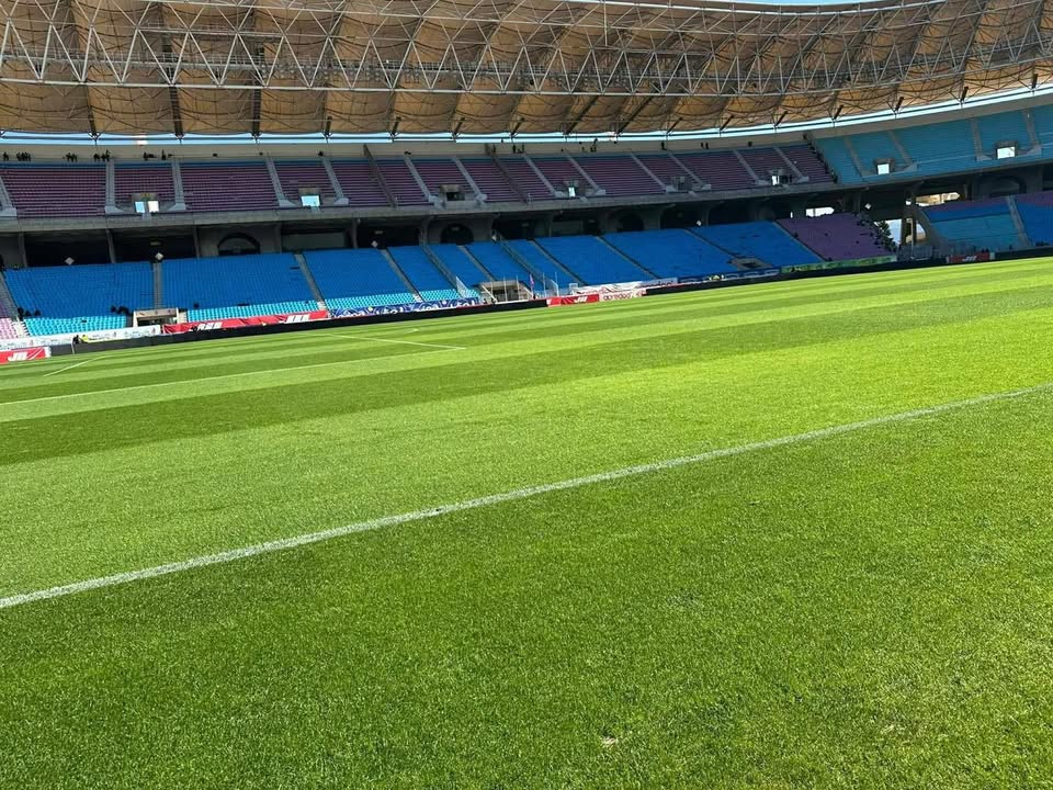 État du terrain au stade de Rades avant le clasico